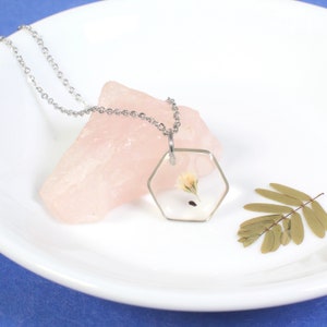 Hexagon baby&#39;s breath forget me not seed necklace small forget-me-not seed pendant gift for miscarriage grief remembrance, pregnancy loss