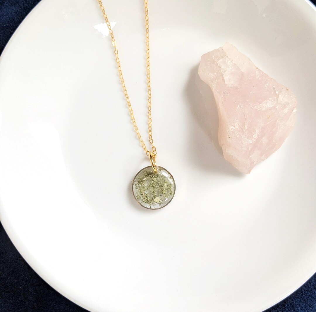 Mini Wood & Rock Necklace - Moss main image 1