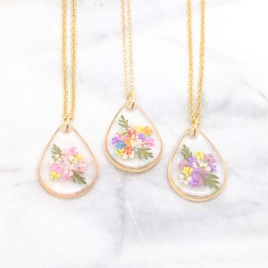 Made With Your Colors Customizable Bouquet Necklace, Pressed Flower Jewelry, Personalized Resin Pendants, Nature Wedding, Bridesmaids image 4