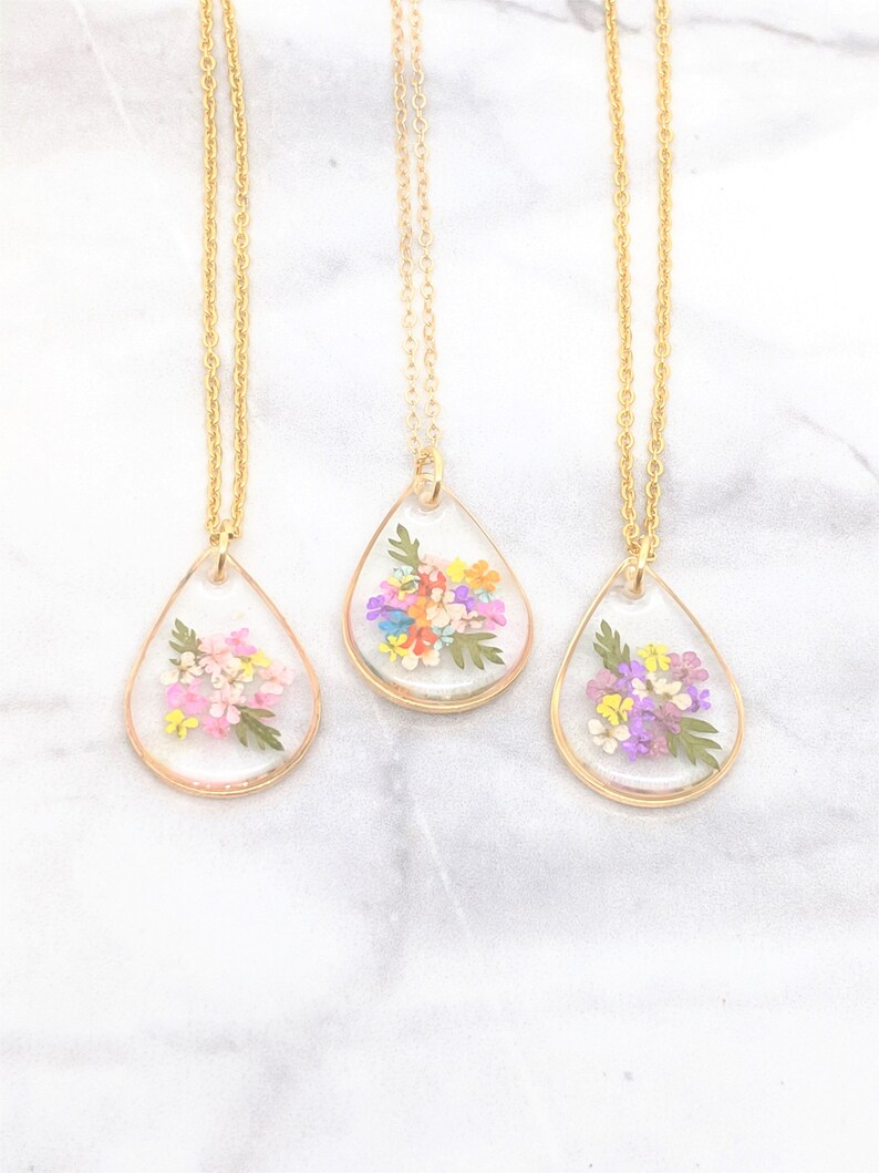 Made With Your Colors Customizable Bouquet Necklace, Pressed Flower Jewelry, Personalized Resin Pendants, Nature Wedding, Bridesmaids image 4