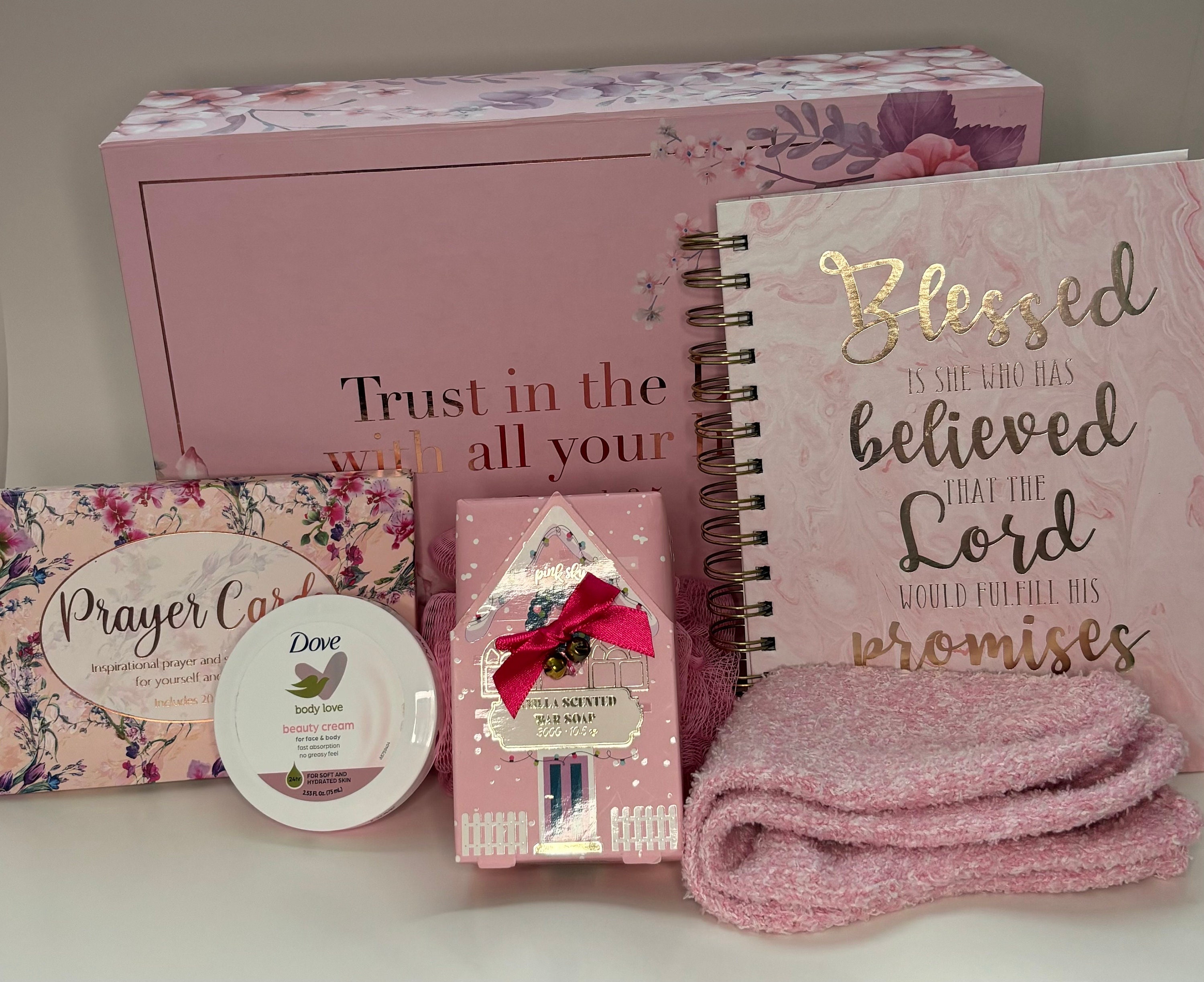 E'S GIFT DRAWER GIFT STACK- BRIGHT PINK main image 1