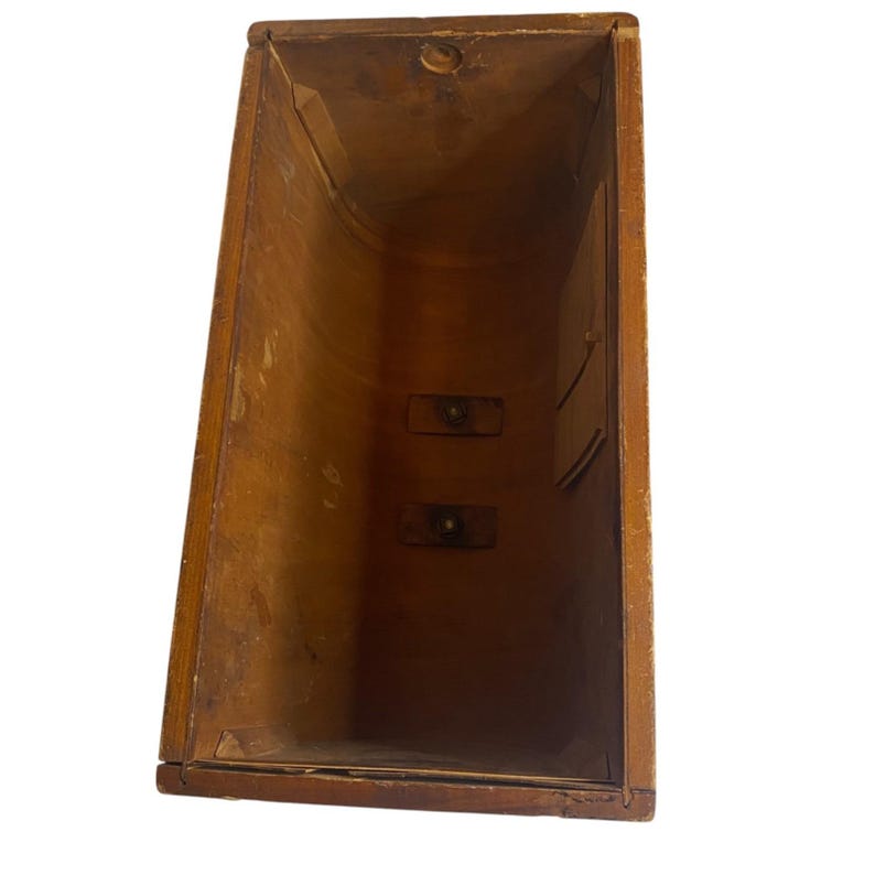 Máquina de coser Singer antigua de madera, caja de madera curvada, asa, sin herrajes, solo la tapa. imagen 10