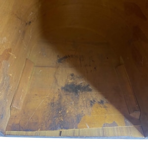 Máquina de coser Singer antigua de madera, caja de madera curvada, asa, sin herrajes, solo la tapa. imagen 11