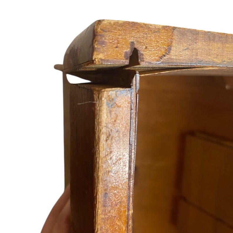 Máquina de coser Singer antigua de madera, caja de madera curvada, asa, sin herrajes, solo la tapa. imagen 15