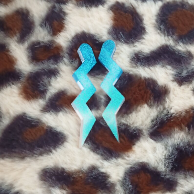 Blue and White Glitter Squiggle Resin Earrings