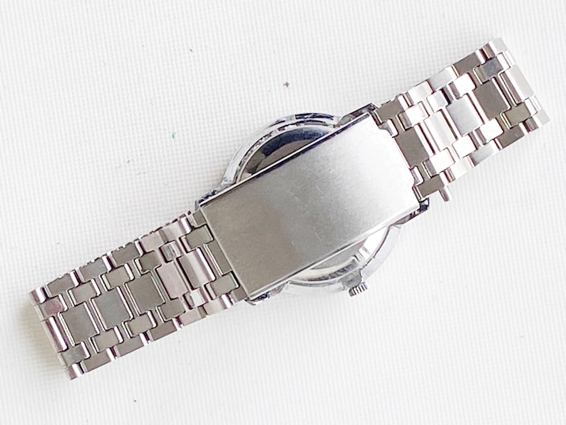 vintage rogen incabloc men's automatic watch, 33mm case, running with signs of aging image 3