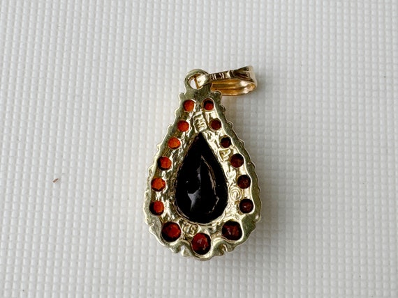 vintage 14k yellow gold red garnet pendant 1" tall - image 3