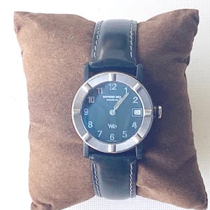 Vintage raymond weil w1 3000 ladies quartz watch, 30mm case, running, original leather strap slightly aged.