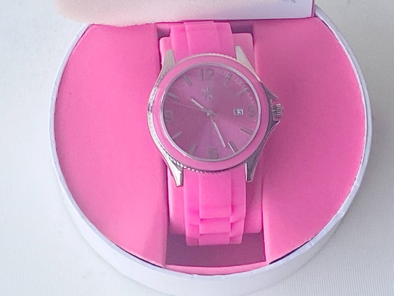 Isaac mizrahi watch hot sale