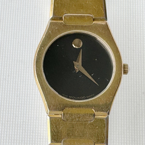 Vintage Movado Museum ladies quartz watch, 23mm case, running