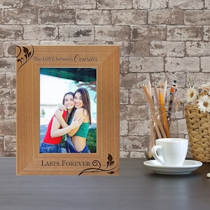 Cousin Picture Frame, The Love Between Cousins, Engraved Natural Wood Photo Frame, Frame for Family, Cousin, Birthday, Christmas