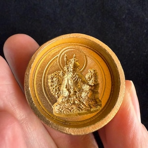Guru Rinpoche Mini Round Tsa Tsa Mold | Metal Alloy | Approx 1 1/2 Inches | Guru Padmasambhava