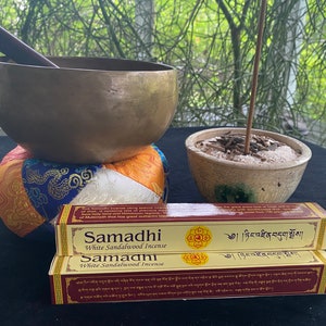 Samadhi White Sandalwood Incense | Tibetan Incense | 32 sticks | 7 inches