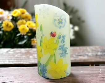 Daffodils Bouquet LED wax candle, decorative candle, floral design, housewarming gift, birthday gift for family, friends, colleagues