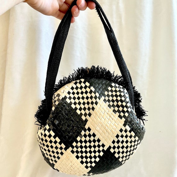 Vintage 1940s straw basket purse bag with wooden hand… - Gem