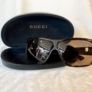 Early 2000&#39;s Vintage Gucci Sunglasses with Original Case