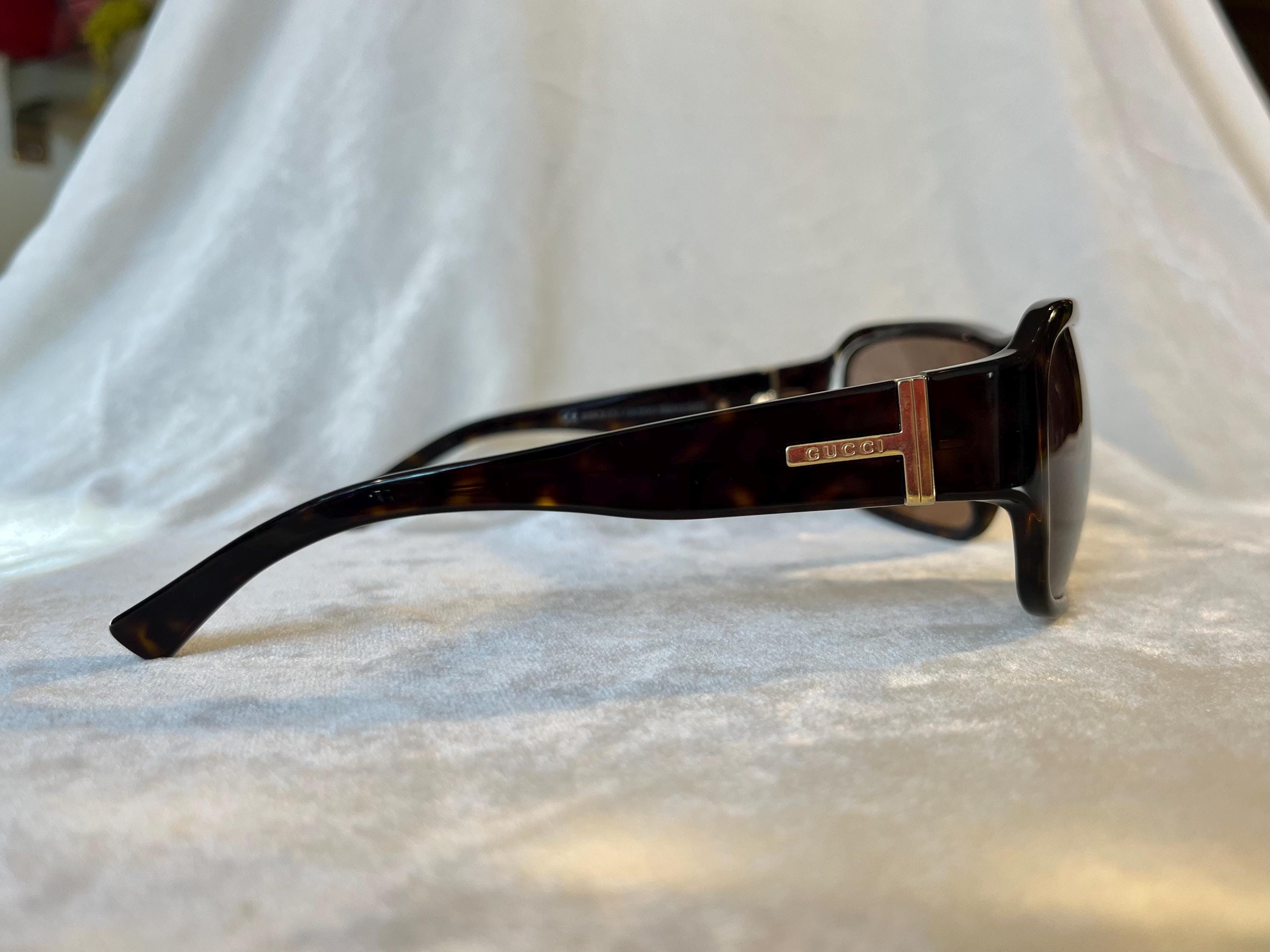 Early 2000's Vintage Gucci Sunglasses With Original Case - Etsy Early 2000's Vintage Gucci Sunglasses With Original Case - Etsy