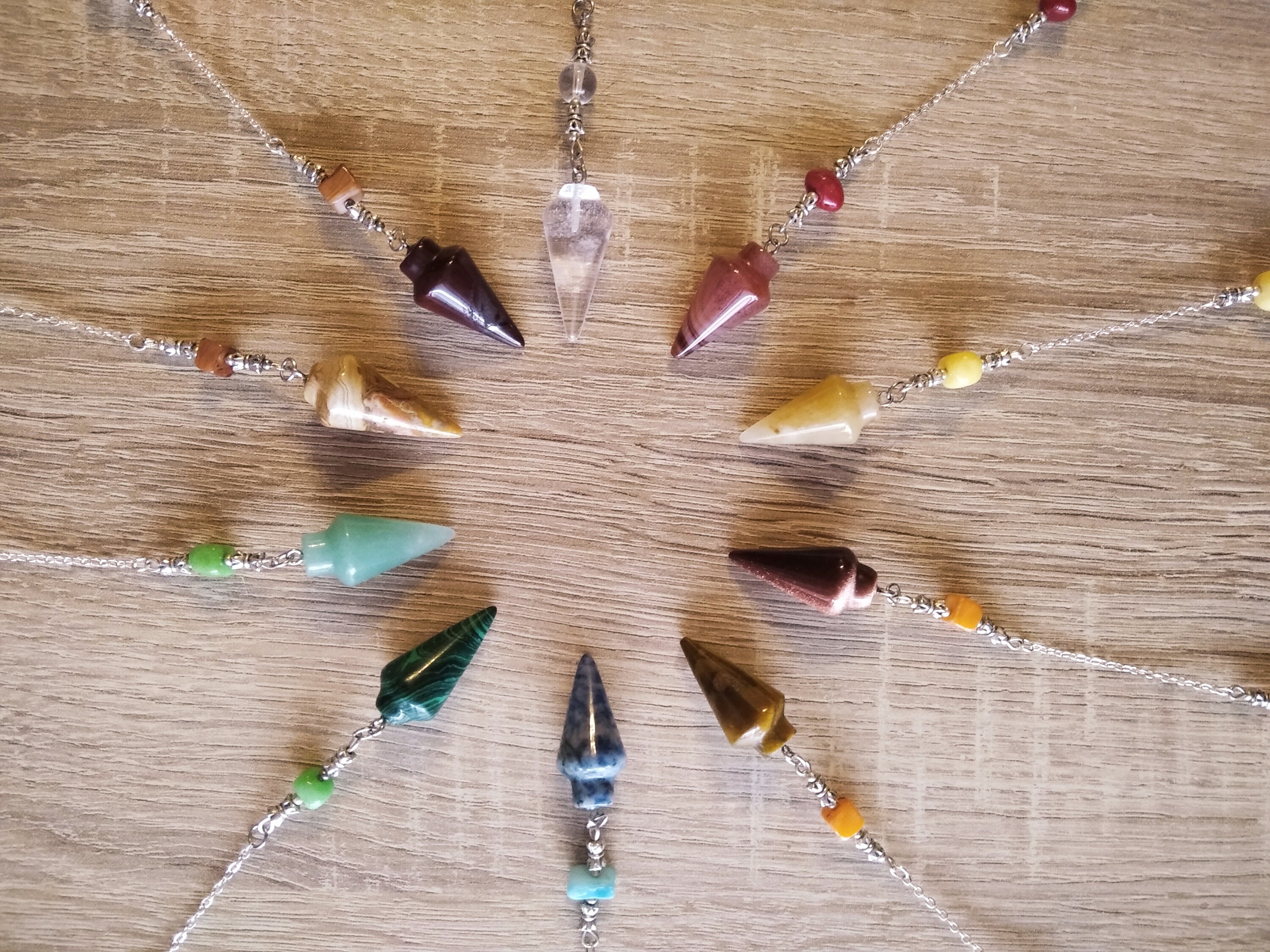 Pendule de Radiesthésie, Pendule Divinatoire, en Pierre, Malachite, Aventurine, Cristal Roche, Jade,