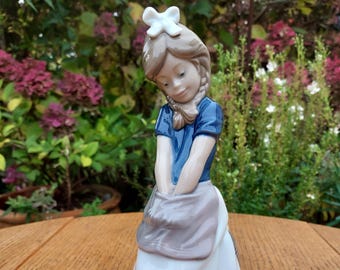 置物 NAO DAISA. 2003 Daisa Golden Memories Little Girl With Backpack - Etsy