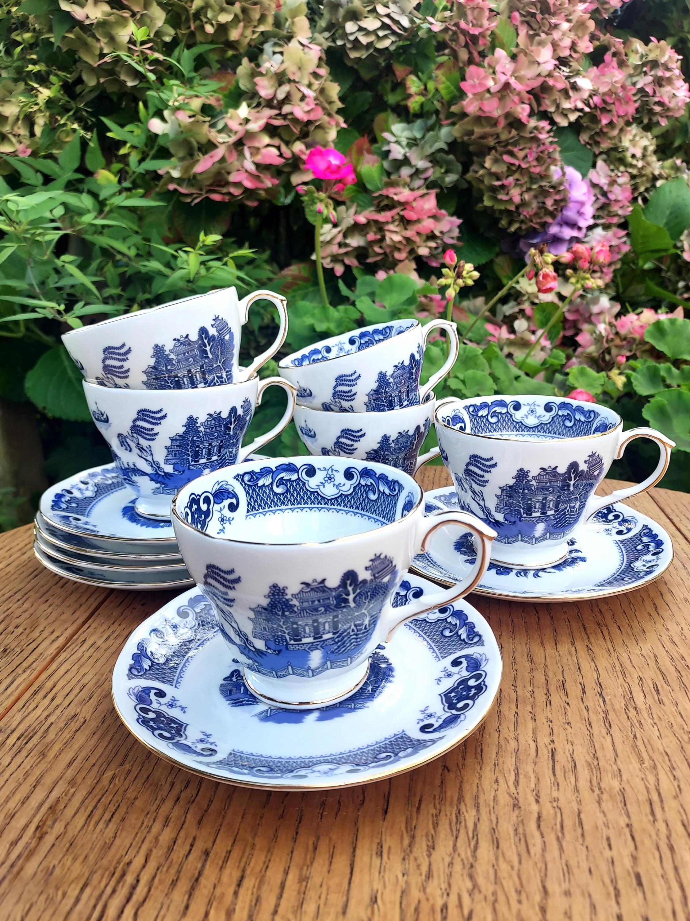 Aazon.co | 3dRose Willow Pattern Detail in Blue and White, Set of 8