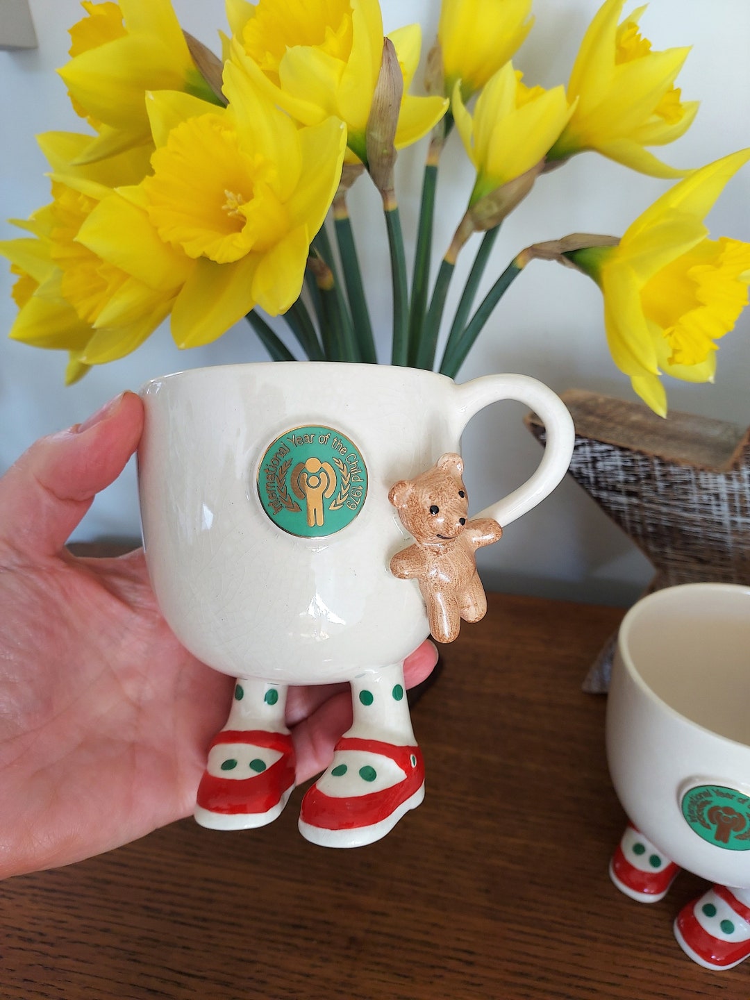 Carlton Walking Ware Cup: Teddy & Red Shoes, 1979 Year of the