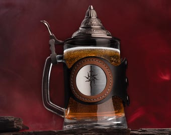 Dragon Age Inquisition Beer Mug with Lid, Personalized Beer Glass, Custom Glassware, Beer Stein