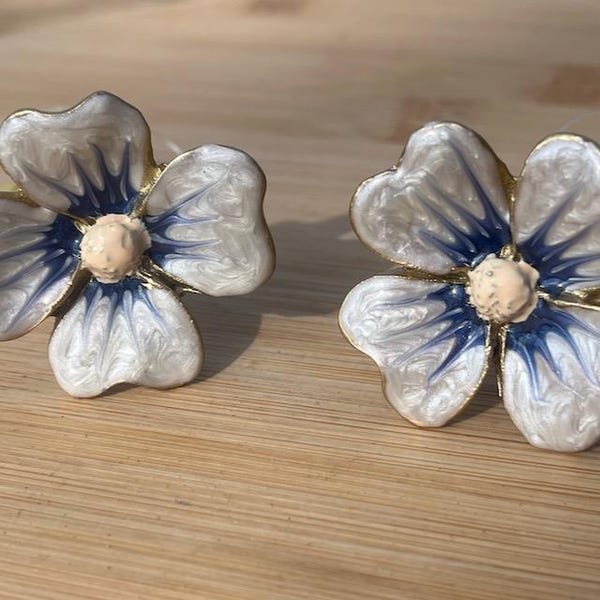 Forget Me Not Flower Knob Drawer Pull - Decorative Furniture Handle