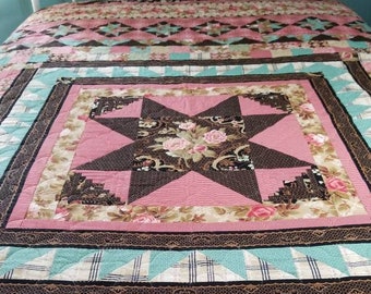 Handmade Quilt, English Pathways Quilt, Full-size to Queen-size