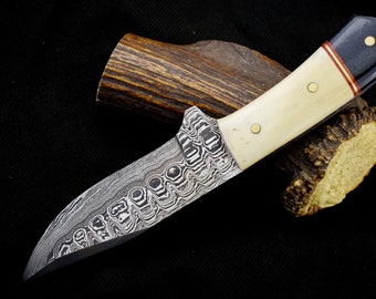 Couteau de chasse Damascus forgé à la main, couteau de camping, manche en os et micarta avec gaine en cuir – 123