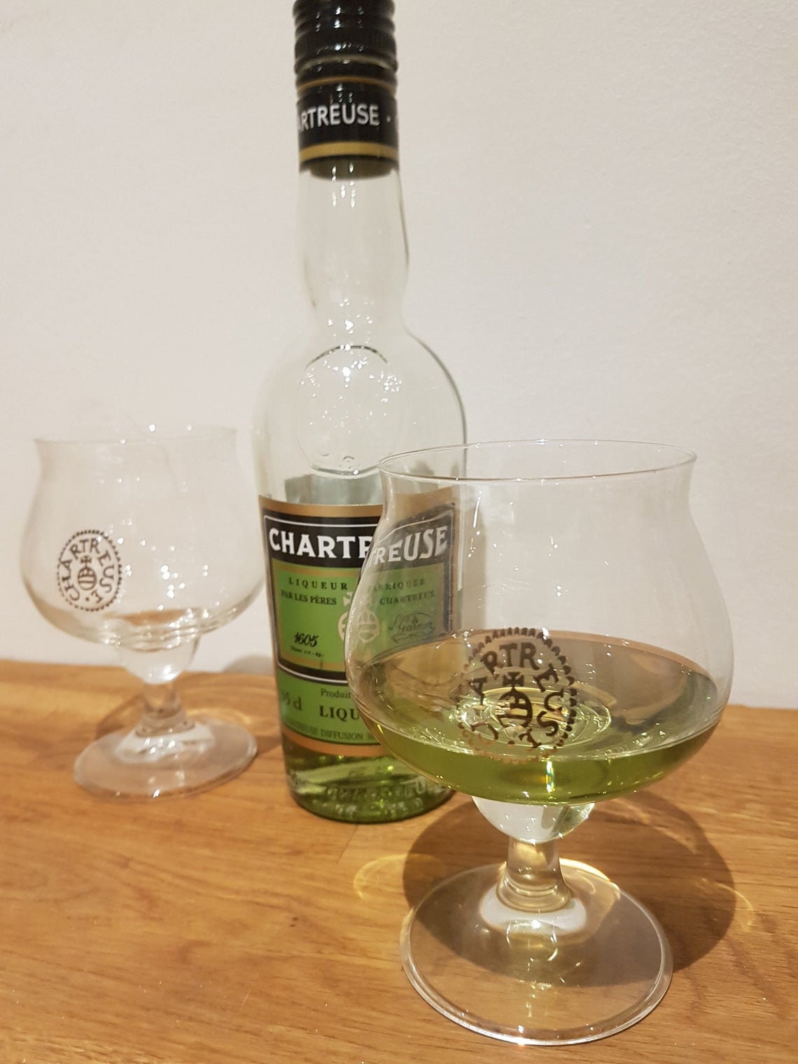 Chartreuse glasses - Etsy 日本