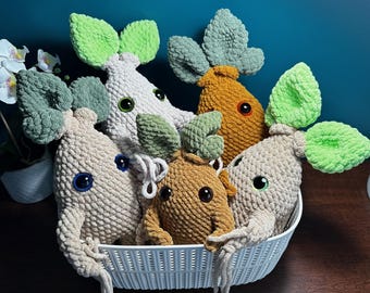 Handmade Mandrake Plush Toy – Crochet Fantasy Plant Doll, Cute Root Creature, Witchy Cottagecore Gift