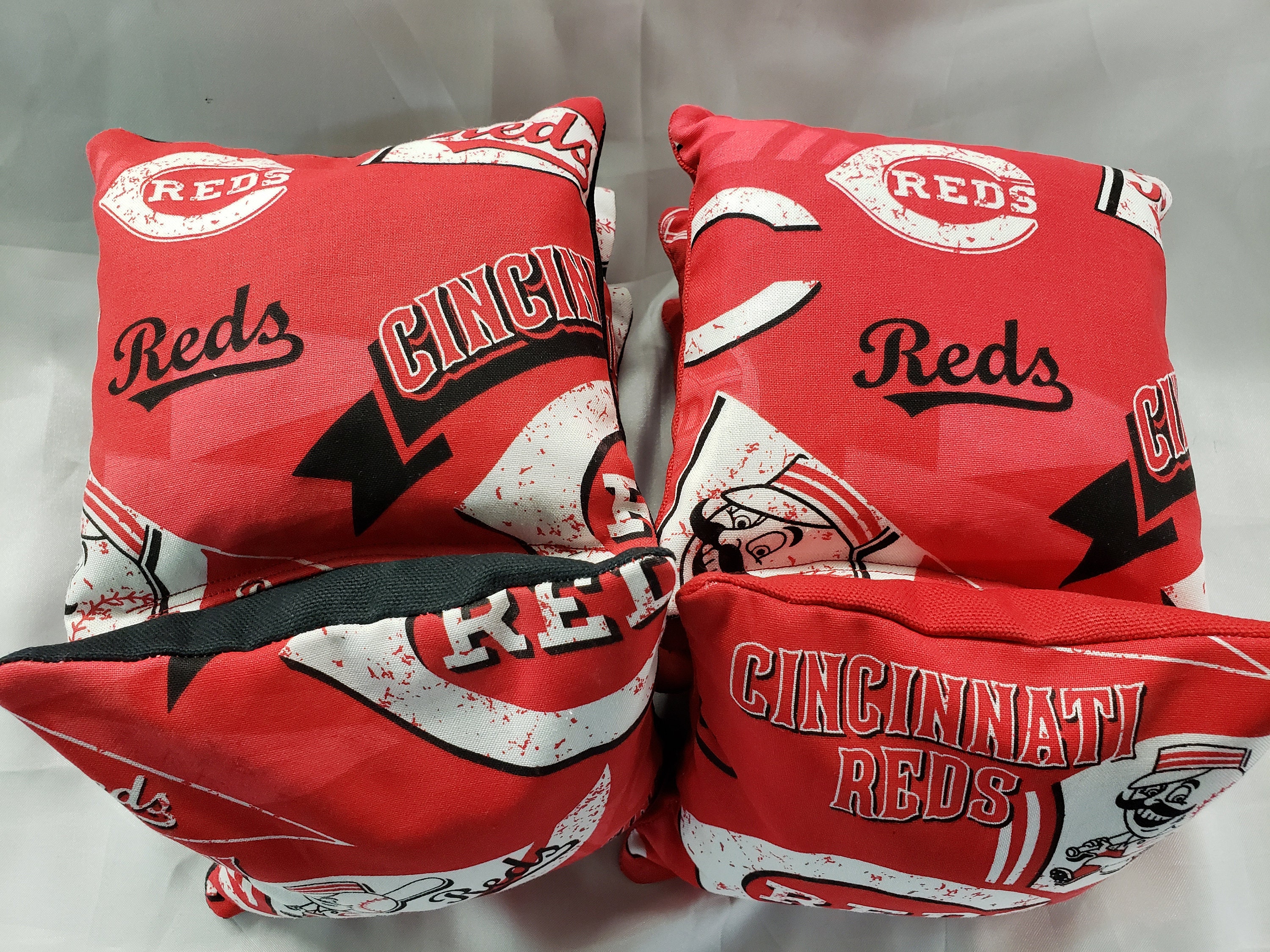 Quality Made Details about   Embroidered Cincinnati Reds Cornhole Bags 