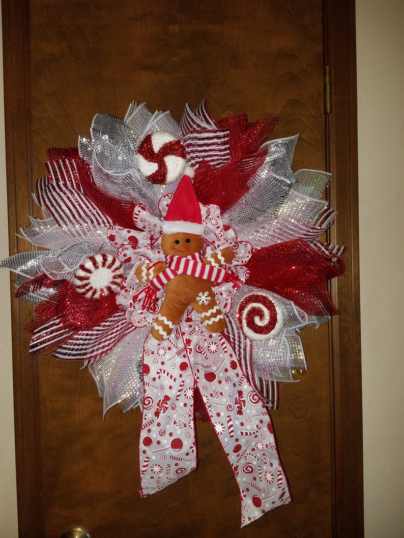 Gingerbread Red and White Christmas Wreath