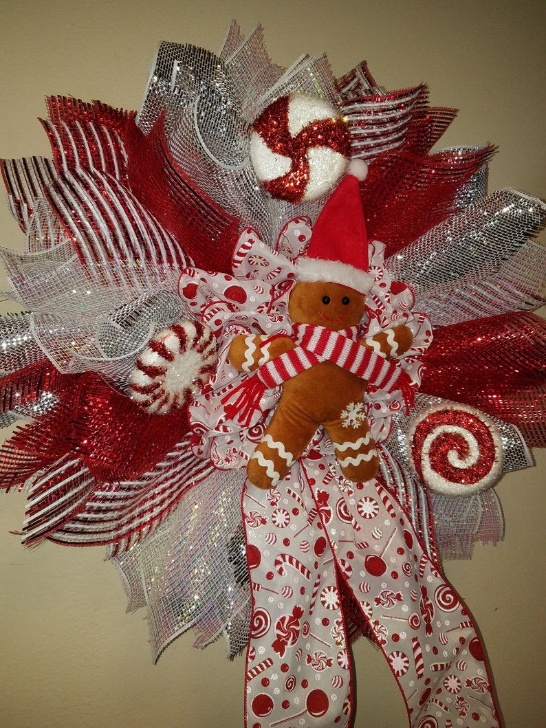 Gingerbread Red and White Christmas Wreath