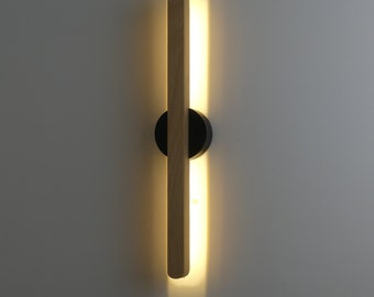 Vertical wall light in natural and black wood minimalist Decoration