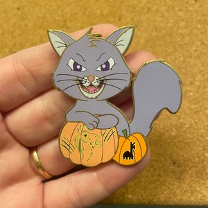 Yzma Cat Halloween Fantasy Pin