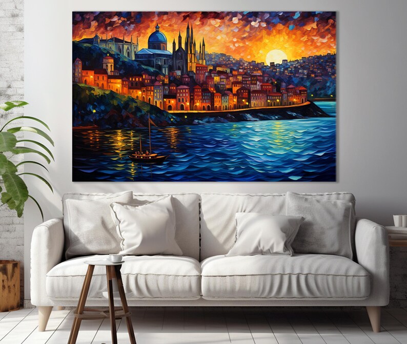K&ouml;nnte beinhalten: Ein Gem&auml;lde, das eine Skyline einer Stadt bei Sonnenuntergang mit einem Segelboot im Wasser zeigt. Die Stadt ist auf einem H&uuml;gel gebaut und hat eine gro&szlig;e Kirche mit einer Kuppel in der Mitte. Der Himmel ist eine Mischung aus Orange, Rosa und Lila.