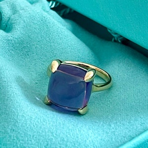 Tiffany & Co. 18K Gold Amethyst Cabochon Sugar Stacks Ring