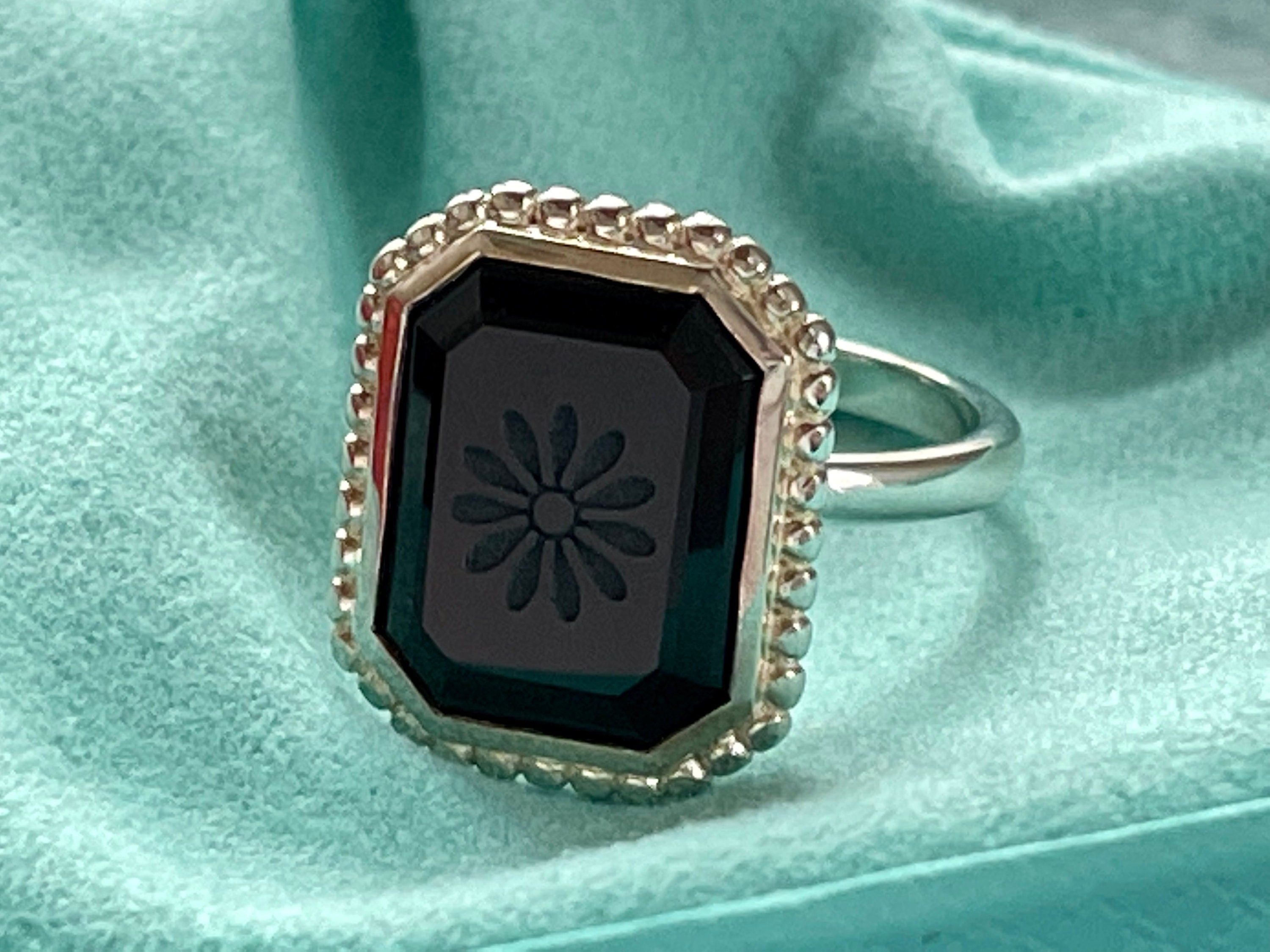 Tiffany & Co. Sterling Silver Black Onyx Ziegfeld Daisy Ring Tiffany & Co. Sterling Silver Black Onyx Ziegfeld Daisy Ring