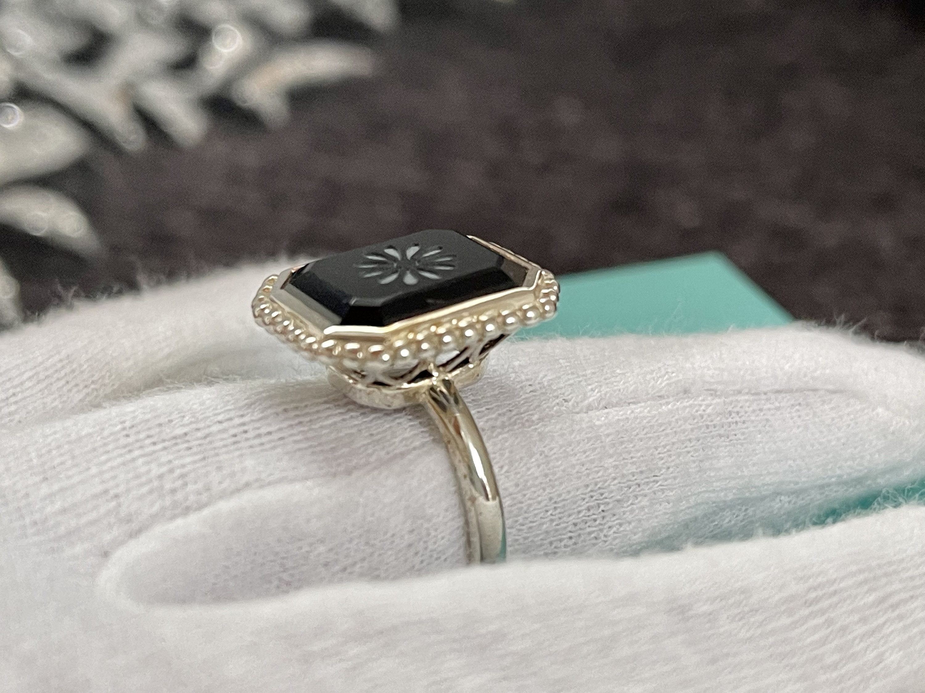 Tiffany & Co. Sterling Silver Black Onyx Ziegfeld Daisy Ring Tiffany & Co. Sterling Silver Black Onyx Ziegfeld Daisy Ring