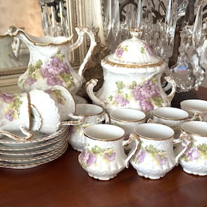 Antiguo y excepcional. Increíble servicio de café de porcelana de Limoges. Finales del siglo XIX.
