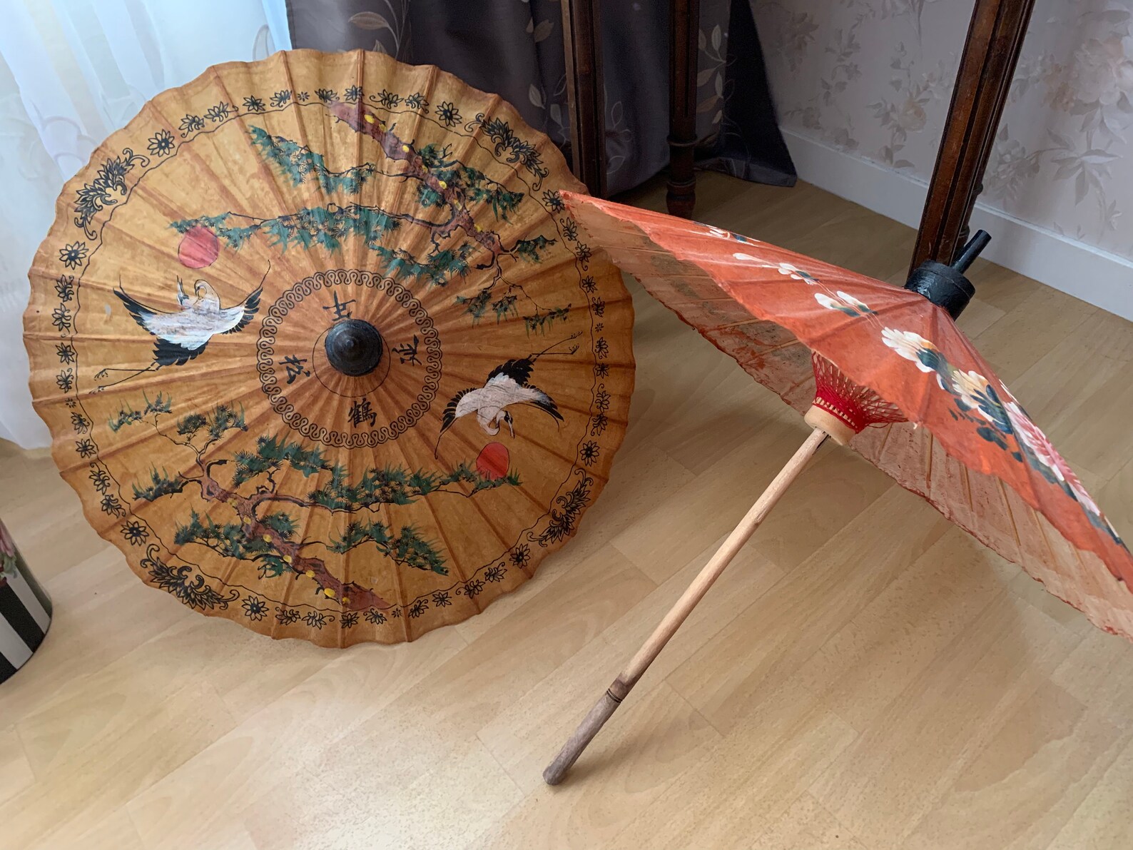 Rice paper umbrella. Asian umbrella. Handpainted. Vintage. Etsy