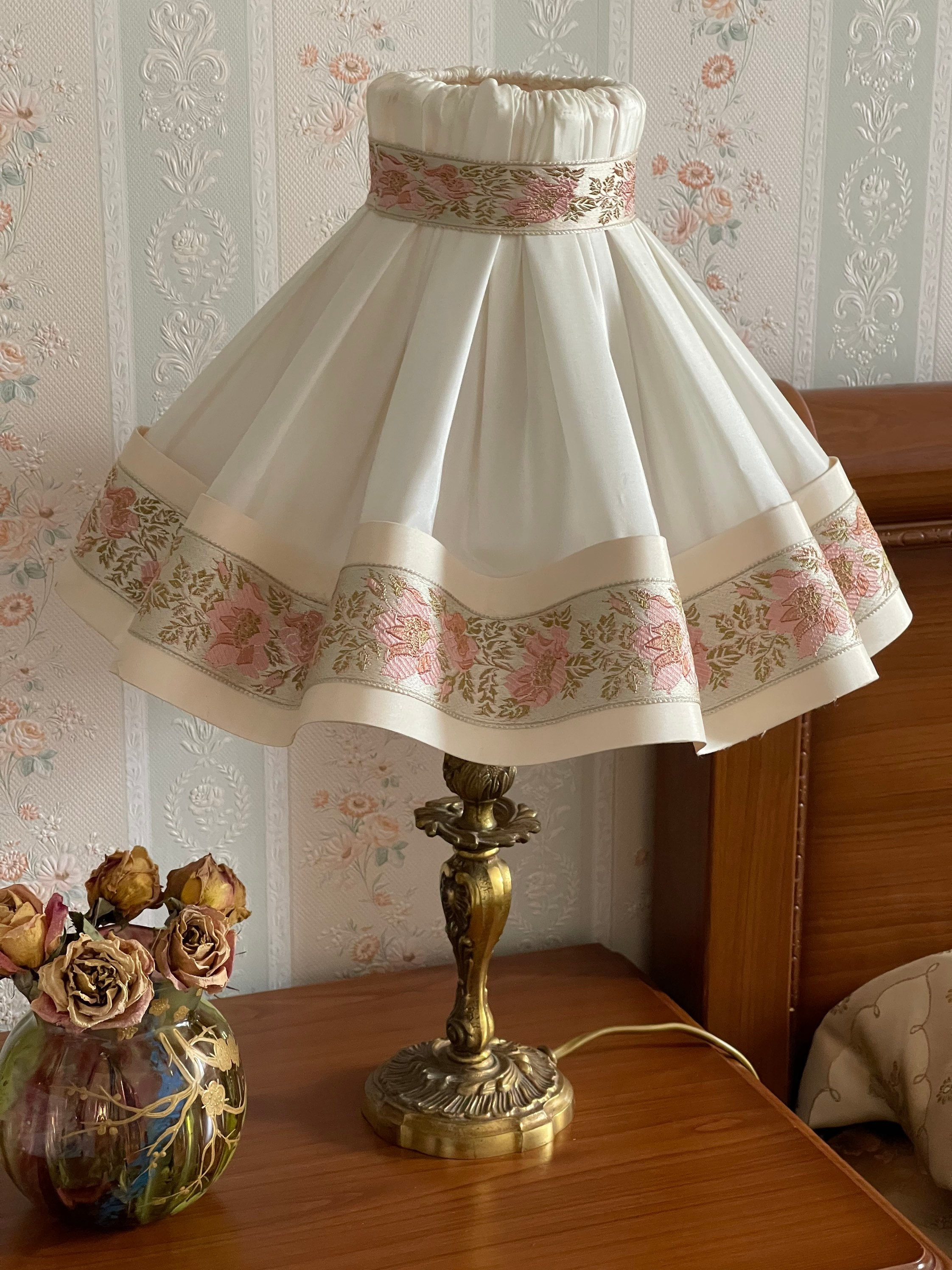 lampe De Chevet. lampe