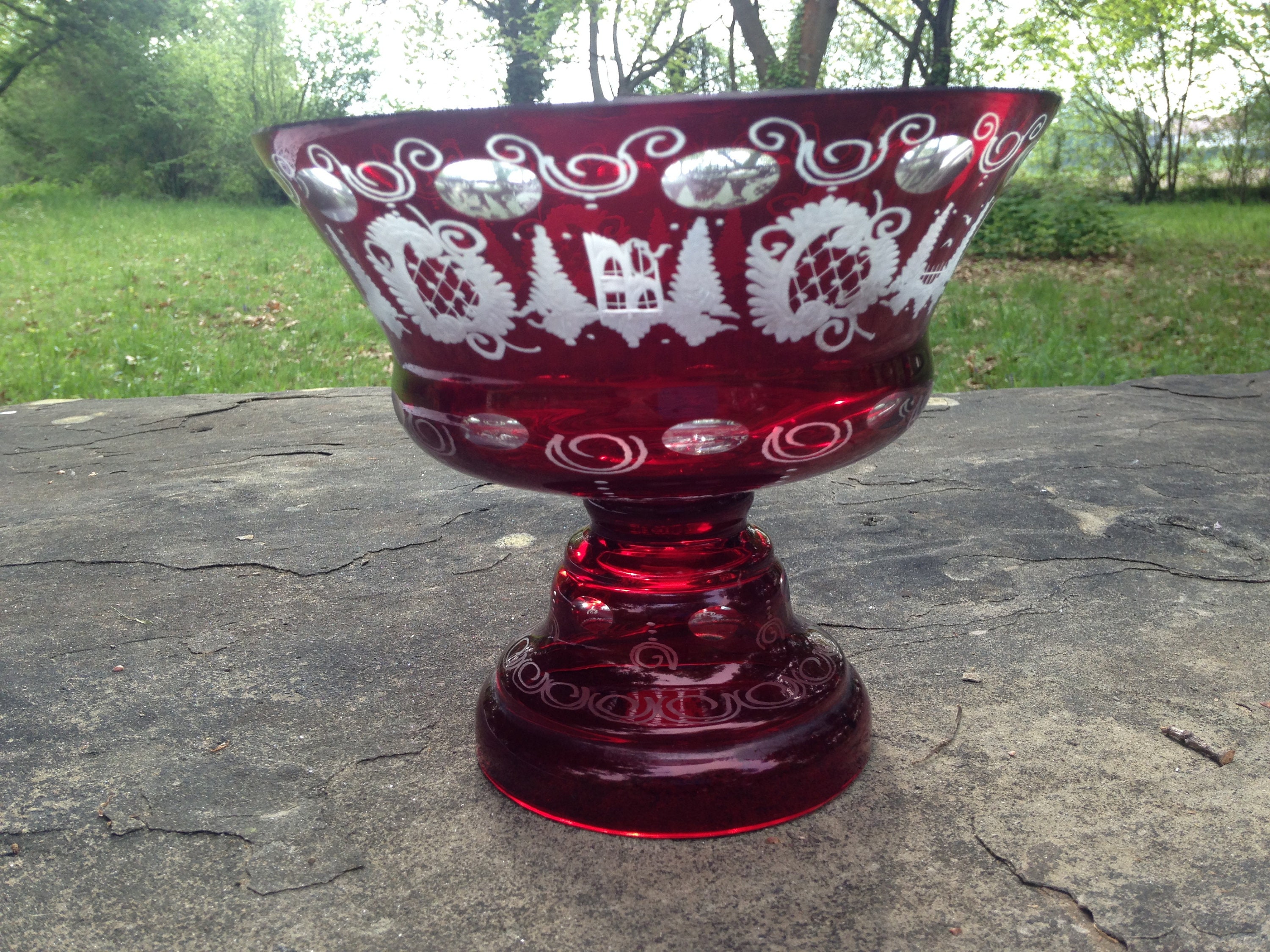 Ancien Coupe à Fruits en Cristal de Bohème Rouge Rubis