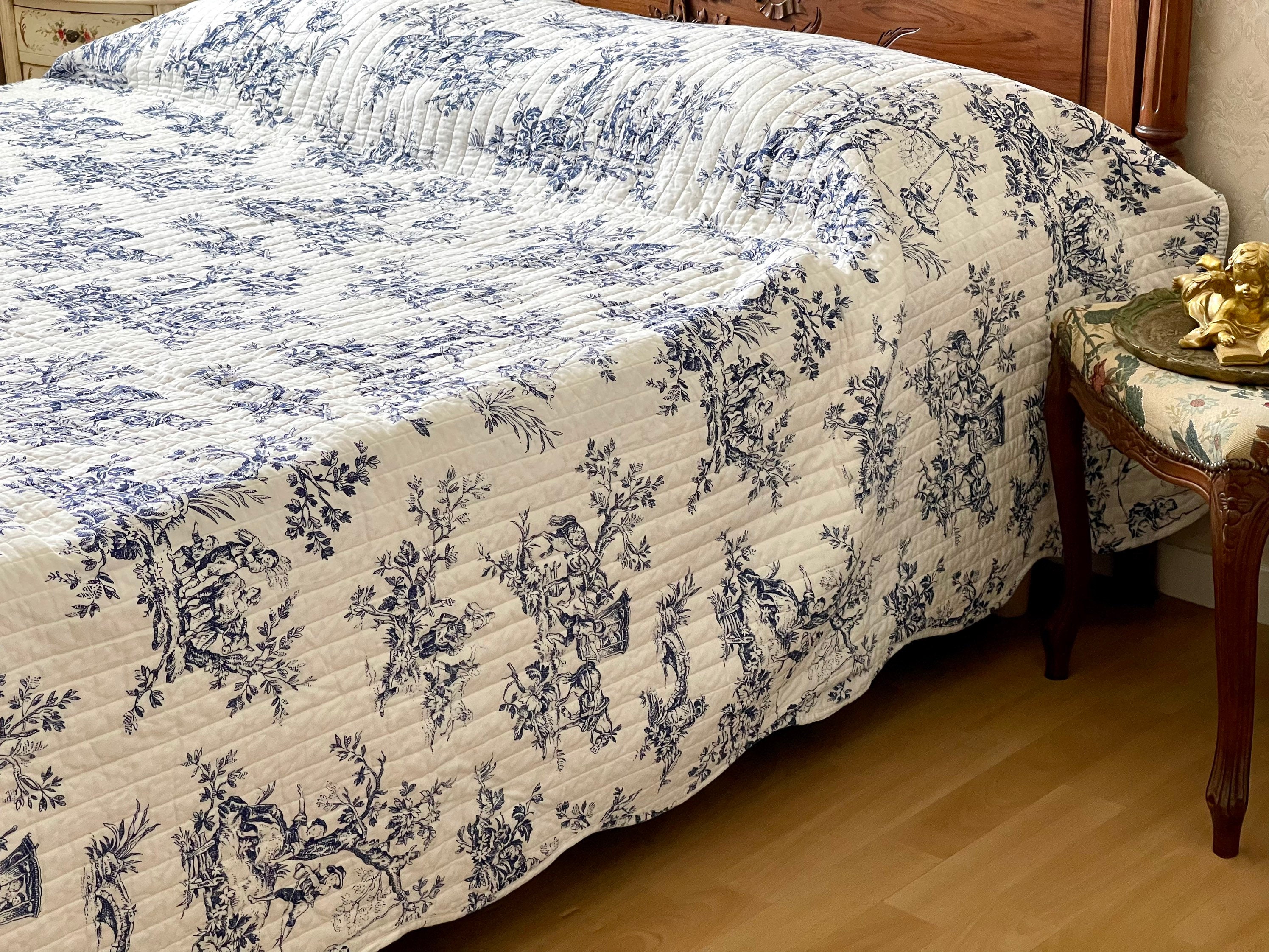 Toile de Jouy .couvre Lit.dessus Lit .boutis .réversible.vintage Française.