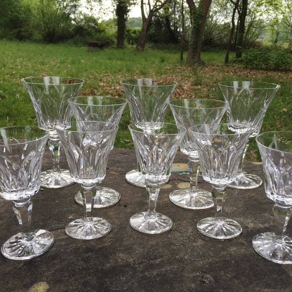 St. Louis - 10 size crystal glasses. 'Carmargue' Signed