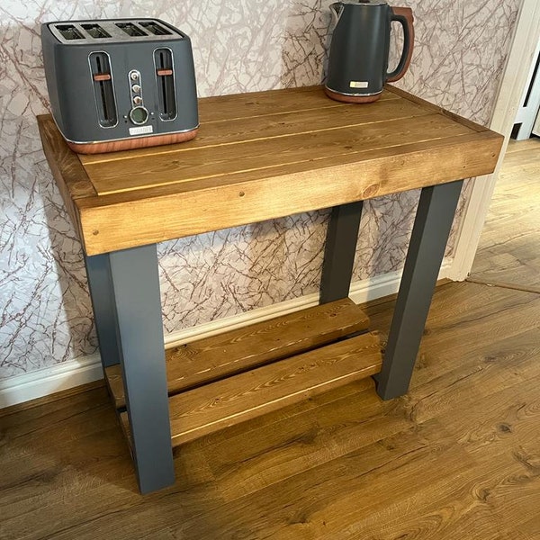 Kitchen breakfast bar butchers block island