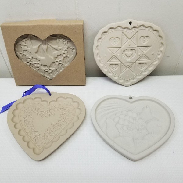 Pampered Chef Heart Cookie Molds Stoneware Brown Bag Holiday Baking