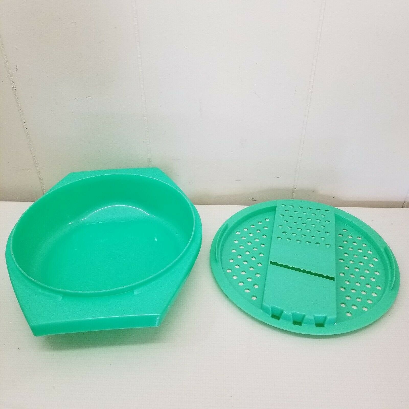 Tupperware Cheese Grater Slicer 2 Piece Green Plastic Bowl 786 Etsy