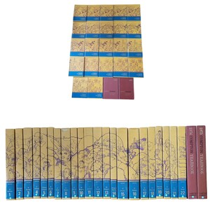月刊OUT 1981〜83年、1986〜88年　6年分 全72冊コンプセット 1972 Comptons Encyclopedia 24 Book Set 74 75 Yearbooks Educational